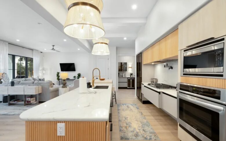 Sapphire Bay: Stylish 30A Retreat in Seagrove Beach - Santa Rosa Beach, Florida