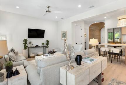 Sapphire Bay: Stylish 30A Retreat in Seagrove Beach - Santa Rosa Beach, Florida