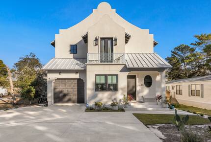Sapphire Bay: Stylish 30A Retreat in Seagrove Beach - Santa Rosa Beach, Florida