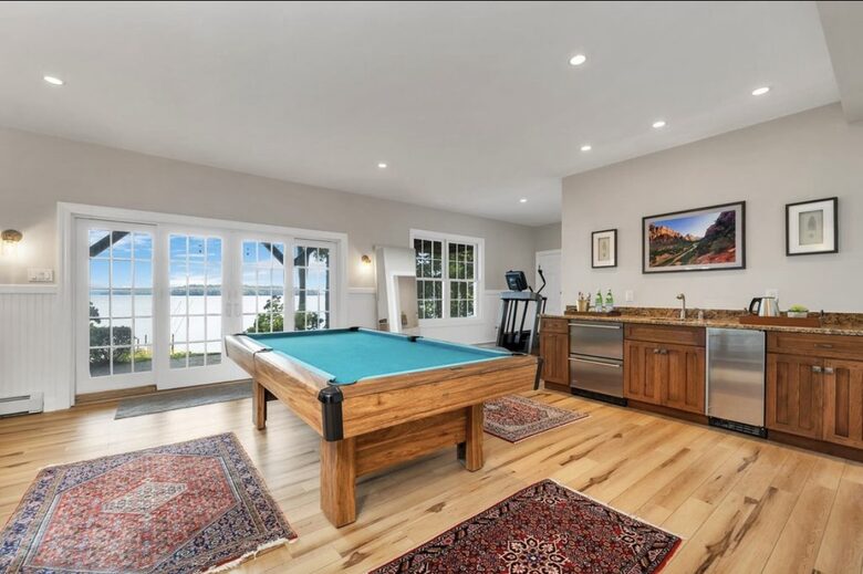 Lake Winnipesaukee Elegance | A Refined Waterfront Retreat - Gilford, New Hampshire