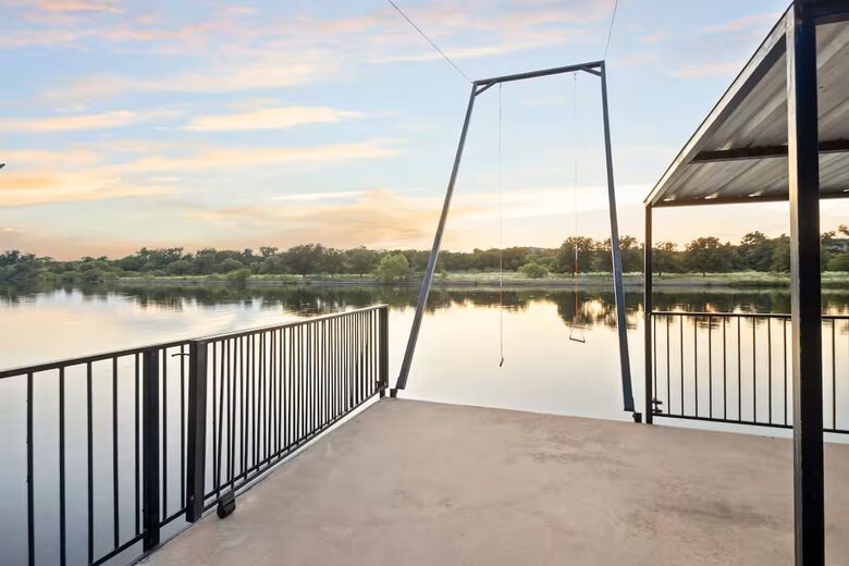6BR Luxury Retreat on Lake LBJ - Burnet, Texas
