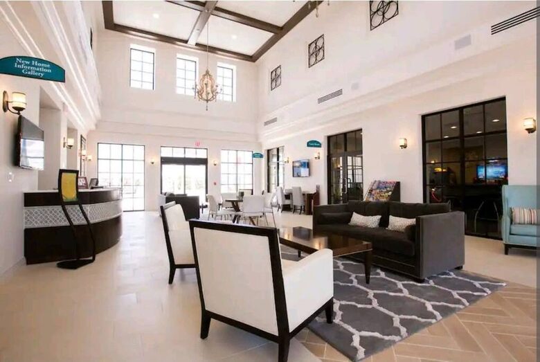 Elegant Escape Near the Magic - Four Corners, Florida