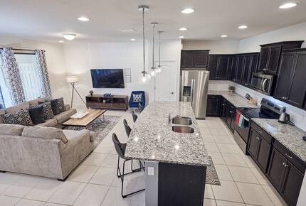 Elegant Escape Near the Magic - Four Corners, Florida