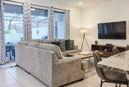 Elegant Escape Near the Magic - Four Corners, Florida