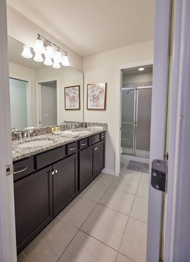 Elegant Escape Near the Magic - Four Corners, Florida