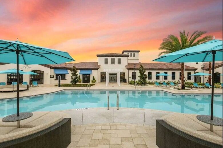 Elegant Escape Near the Magic - Four Corners, Florida