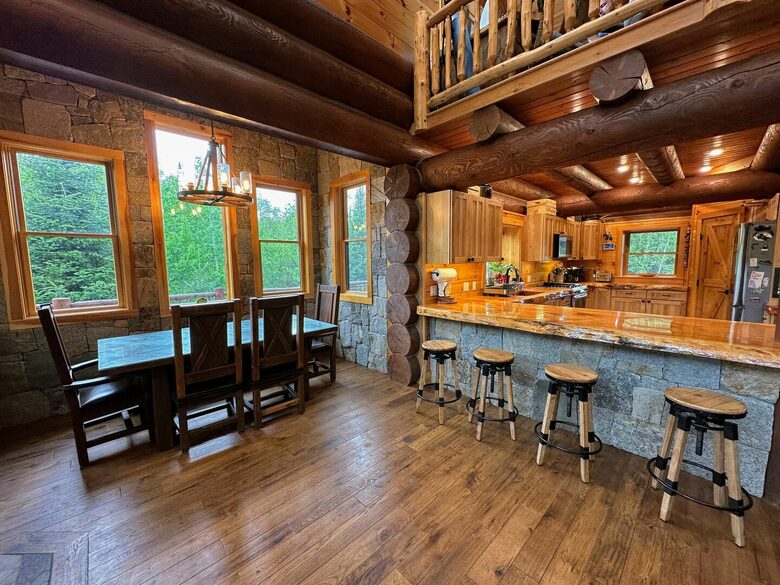 Bretton Woods Luxurious Lodge - Bretton Woods, New Hampshire