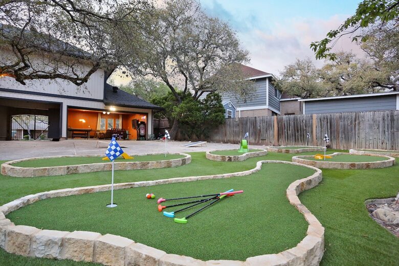 Castle Hills Escape | Spacious, Stylish & Made for Entertaining - San Antonio, Texas