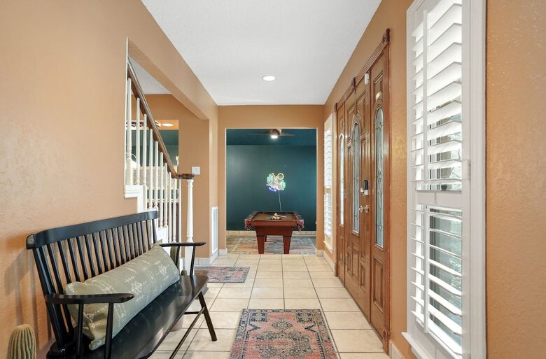 Castle Hills Escape | Spacious, Stylish & Made for Entertaining - San Antonio, Texas
