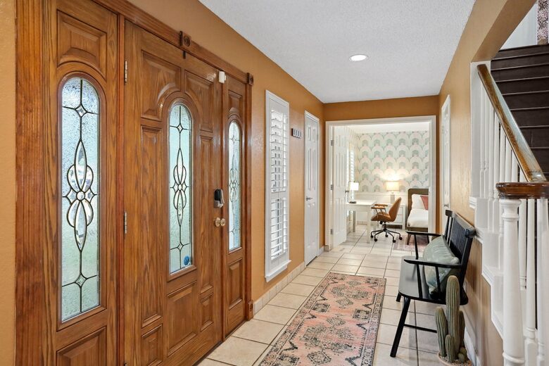 Castle Hills Escape | Spacious, Stylish & Made for Entertaining - San Antonio, Texas