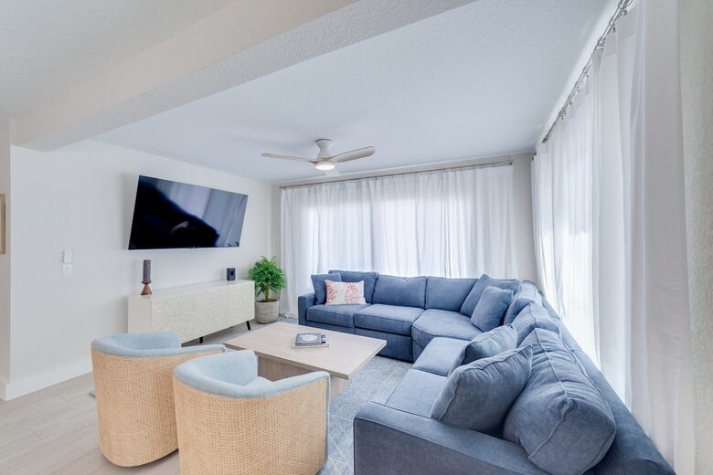 Seaside Comfort Steps from Fort Myers Beach - Fort Myers Beach, Florida