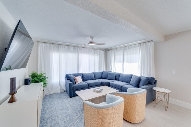 Seaside Comfort Steps from Fort Myers Beach - Fort Myers Beach, Florida