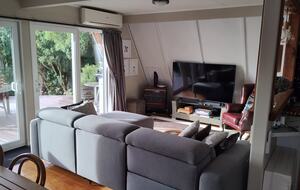 Private Harbourside Haven with Stunning Views - Dunedin, New Zealand