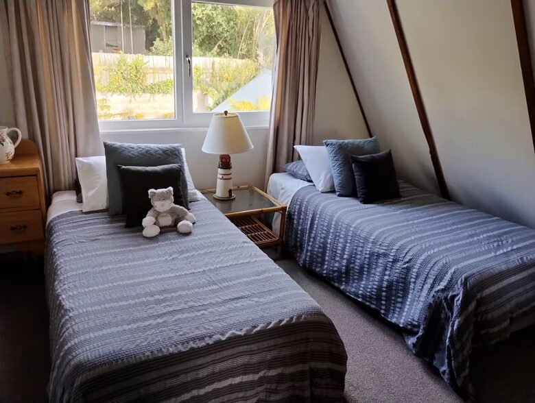 Private Harbourside Haven with Stunning Views - Dunedin, New Zealand