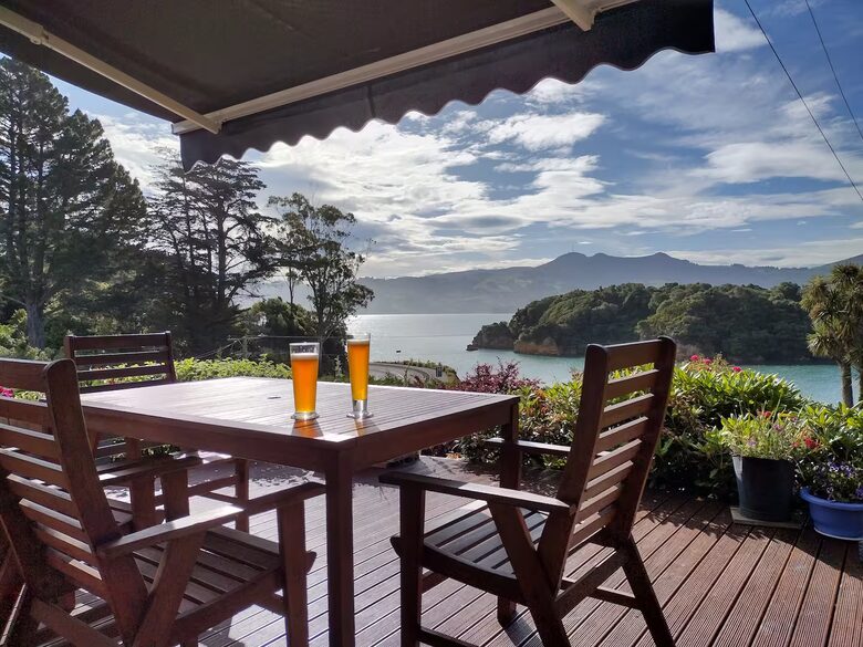 Private Harbourside Haven with Stunning Views - Dunedin, New Zealand