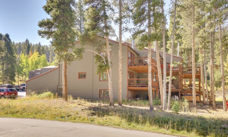Alpine Elegance Near Breckenridge Slopes - Breckenridge, Colorado