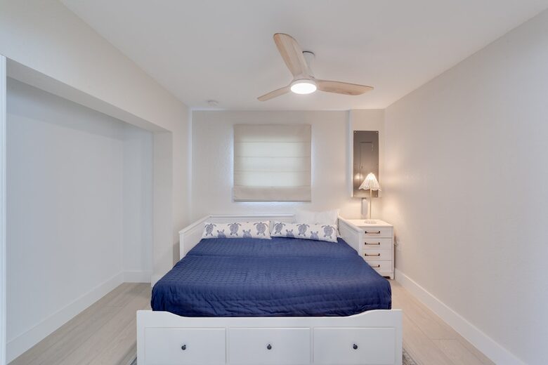 Seaside Comfort Steps from Fort Myers Beach - Fort Myers Beach, Florida