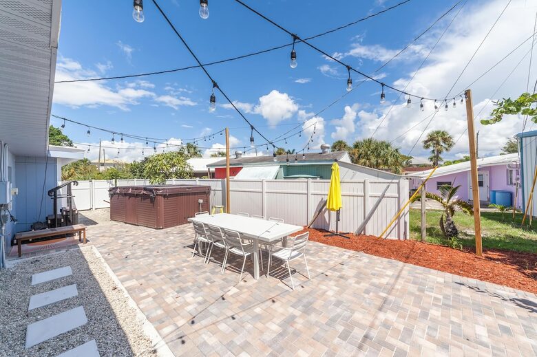 Seaside Comfort Steps from Fort Myers Beach - Fort Myers Beach, Florida