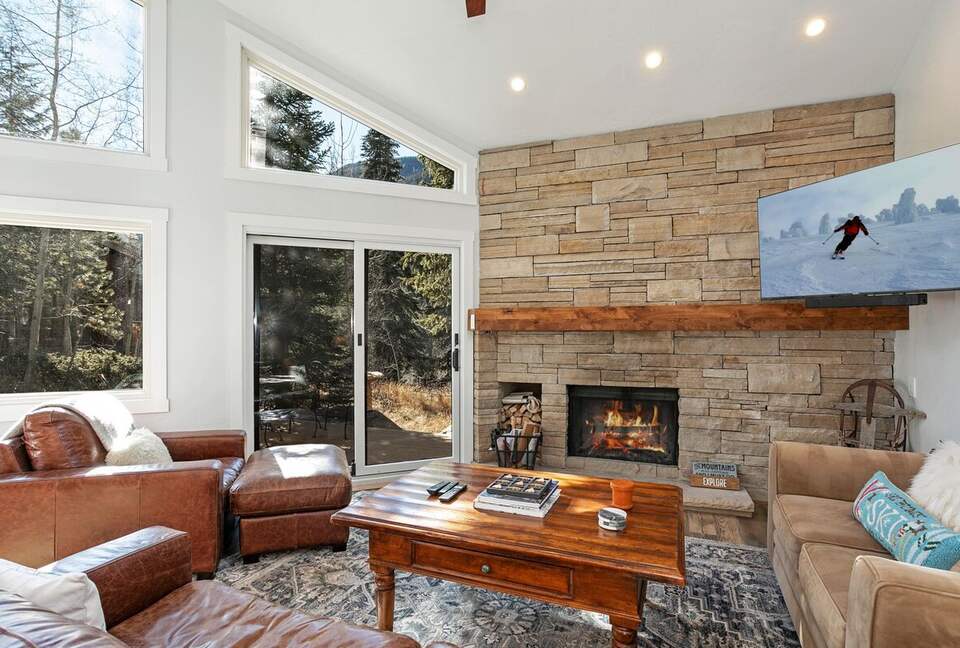 Sophisticated Alpine Living in East Vail - Vail, Colorado