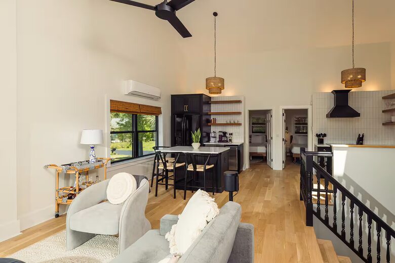 Refined Coastal Living Minutes from Folly Beach - Charleston, South Carolina