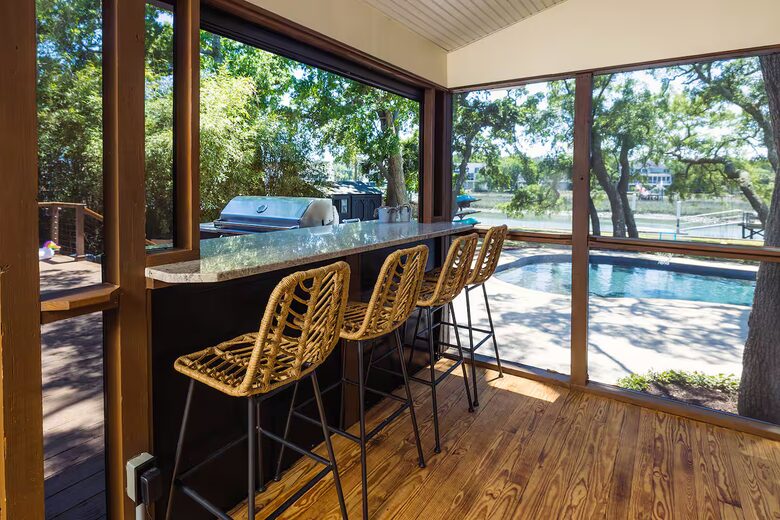 Refined Coastal Living Minutes from Folly Beach - Charleston, South Carolina