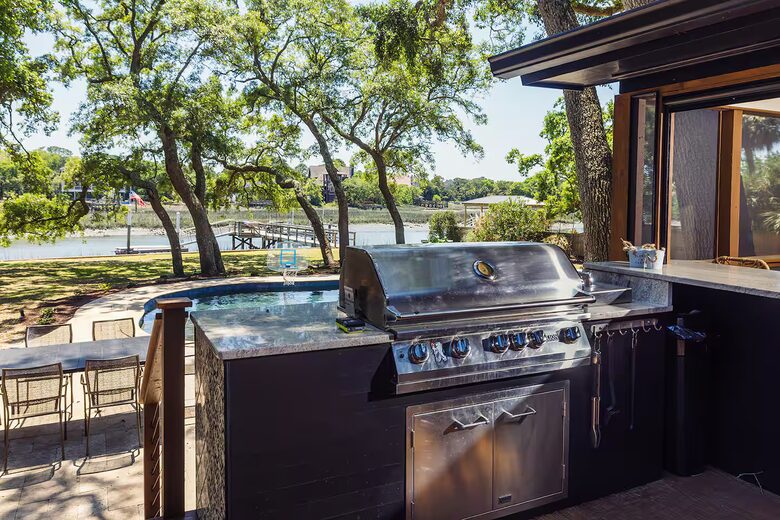 Refined Coastal Living Minutes from Folly Beach - Charleston, South Carolina