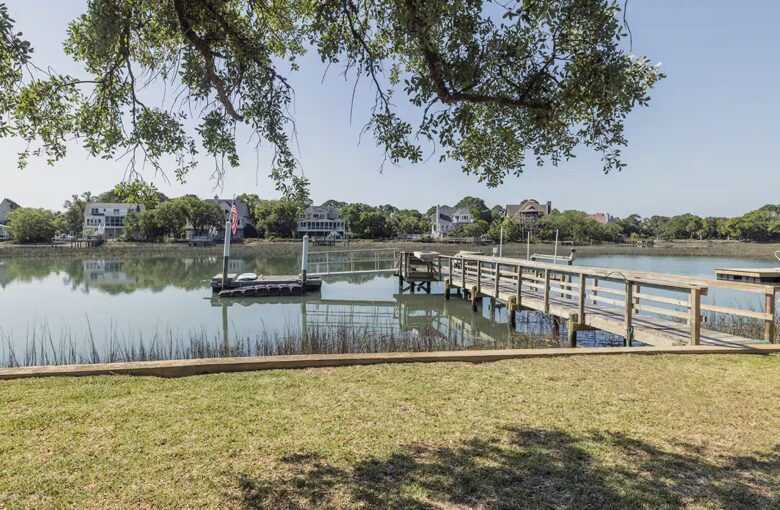 Refined Coastal Living Minutes from Folly Beach - Charleston, South Carolina