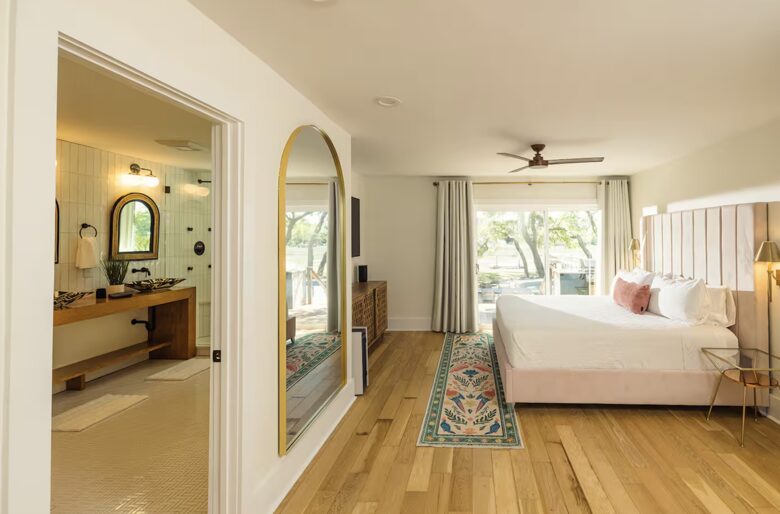 Refined Coastal Living Minutes from Folly Beach - Charleston, South Carolina