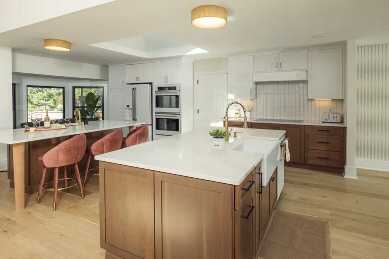 Refined Coastal Living Minutes from Folly Beach - Charleston, South Carolina