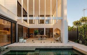 A Harmonious Blend of Sophistication and Sustainability in Noosaville - Noosaville, Australia