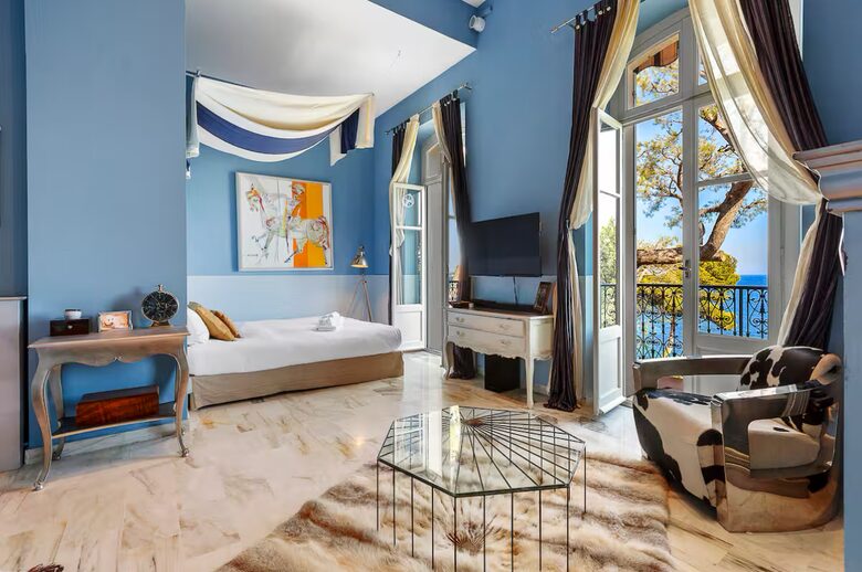 Terrace Dreams on the French Riviera: Sea Views & Timeless Elegance - Cannes, France