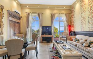 Terrace Dreams on the French Riviera: Sea Views & Timeless Elegance - Cannes, France