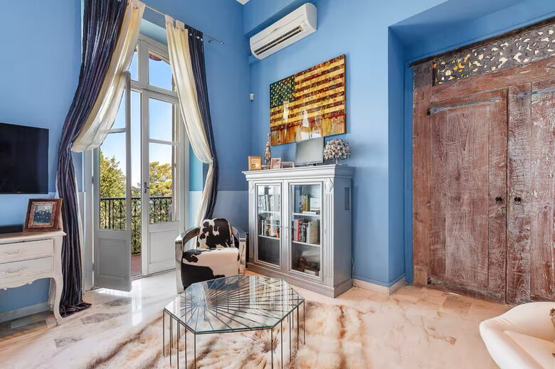 Terrace Dreams on the French Riviera: Sea Views & Timeless Elegance - Cannes, France