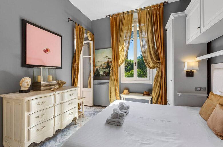 Terrace Dreams on the French Riviera: Sea Views & Timeless Elegance - Cannes, France