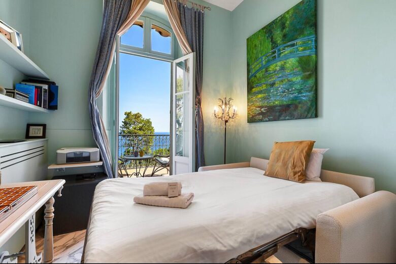Terrace Dreams on the French Riviera: Sea Views & Timeless Elegance - Cannes, France