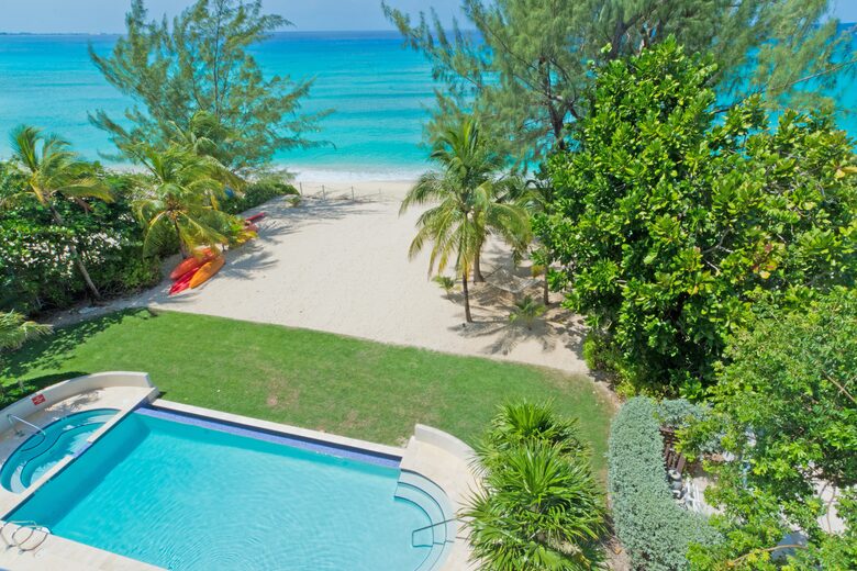 Incredible Views Of Seven Mile Beach, Grand Cayman - Seven Mile Beach, Cayman Islands