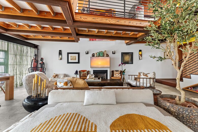 Luxury by the Sea | A Venice Beach Architectural Gem - Venice, California