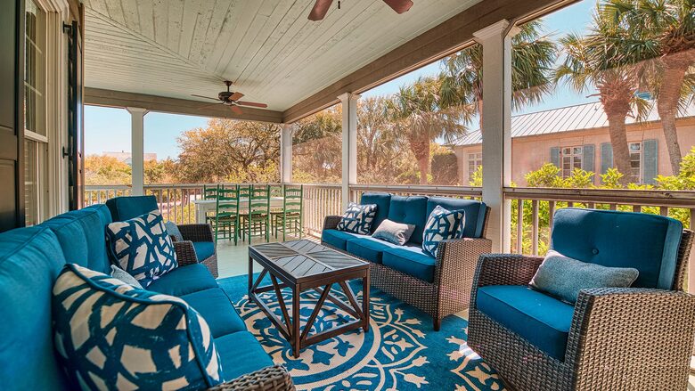 Family Tides Spacious Seaside Sanctuary with Wrap-Around Porches - Georgetown, South Carolina