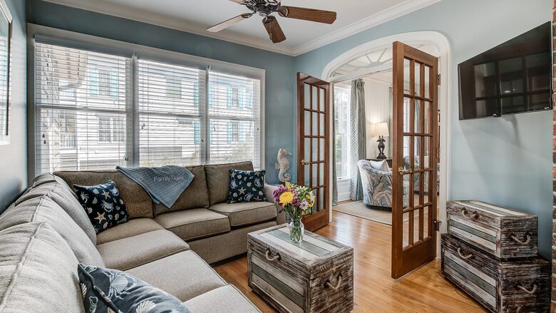 Family Tides Spacious Seaside Sanctuary with Wrap-Around Porches - Georgetown, South Carolina