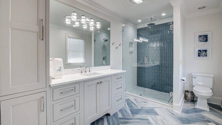 Family Tides Spacious Seaside Sanctuary with Wrap-Around Porches - Georgetown, South Carolina