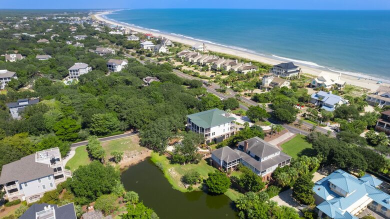 Family Tides Spacious Seaside Sanctuary with Wrap-Around Porches - Georgetown, South Carolina