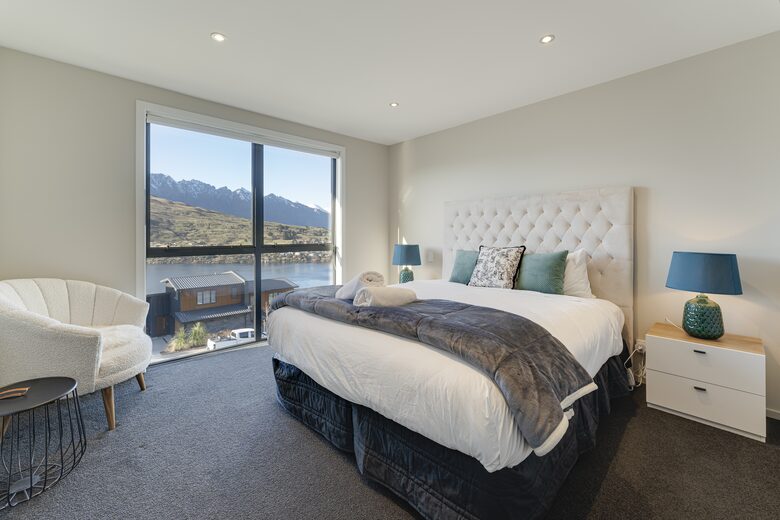 Elevated Elegance Overlooking Lake Wakatipu - Queenstown, New Zealand