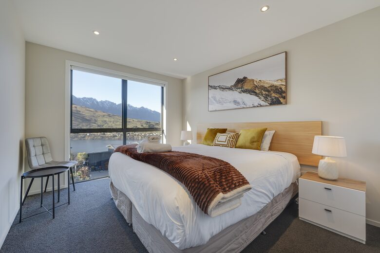 Elevated Elegance Overlooking Lake Wakatipu - Queenstown, New Zealand