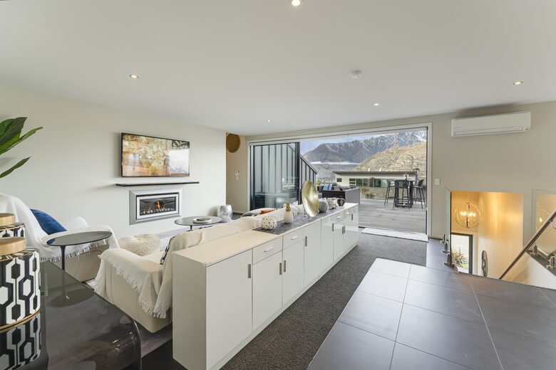 Elevated Elegance Overlooking Lake Wakatipu - Queenstown, New Zealand