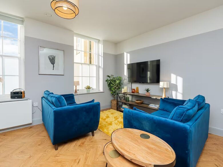 Stylish Two-Bedroom Apartment in Historic Bath - Bath, United Kingdom
