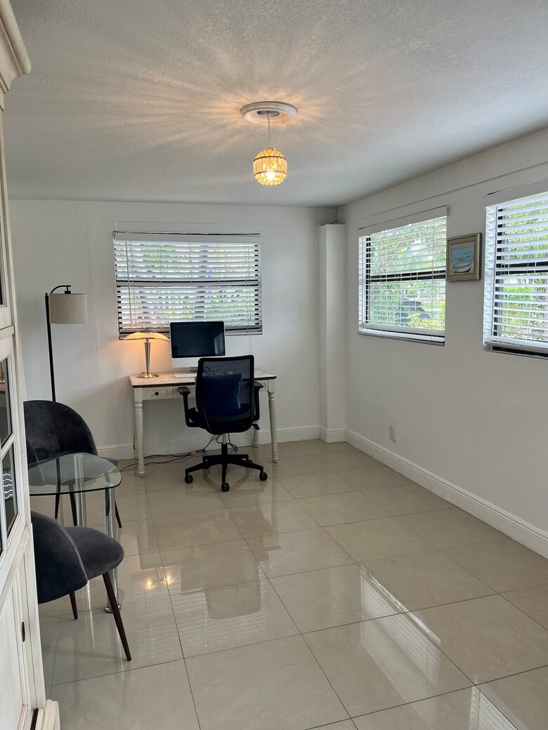 Charming Delray Beach Retreat with Pool and Pickleball Court - Delray Beach, Florida