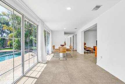 Tranquil Sarasota Retreat Near Siesta Key - Sarasota, Florida