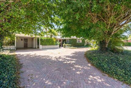 Tranquil Sarasota Retreat Near Siesta Key - Sarasota, Florida