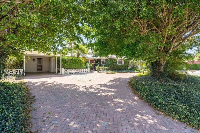 Tranquil Sarasota Retreat Near Siesta Key - Sarasota, Florida