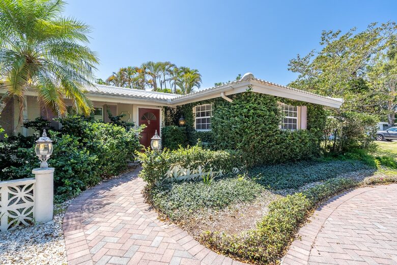Tranquil Sarasota Retreat Near Siesta Key - Sarasota, Florida
